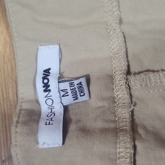 FASHION NOVA Tan High Waist Tortoise Button Wide Leg Pants - Picture 4 of 14